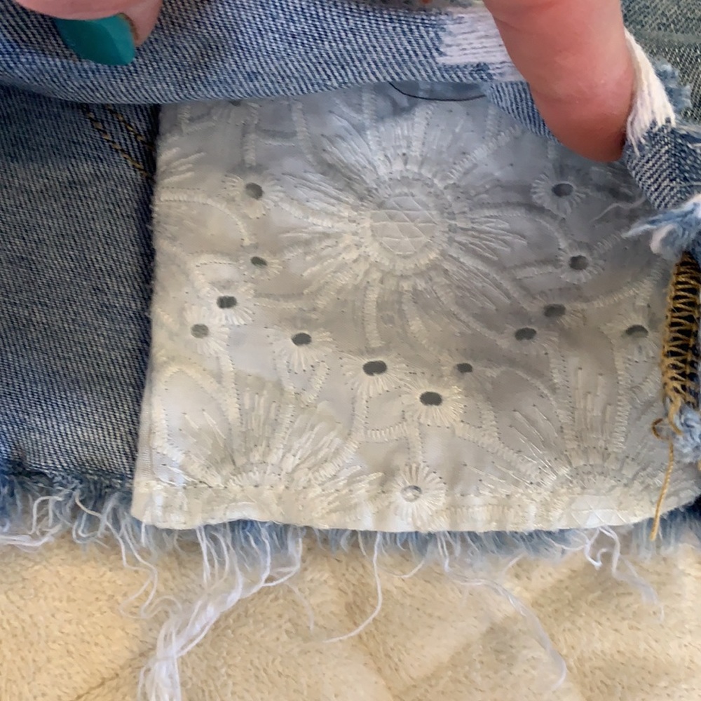 American Eagle Distressed Jean Shorts - Picture 2 of 7